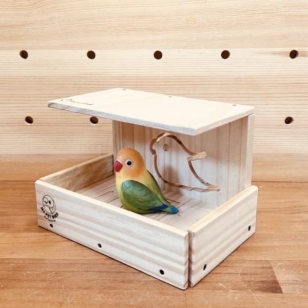 W468  多功能小型木屋 育雛老年與殘疾鳥寶的理想窩居設計 鳥屋木製鳥屋
小型鳥木屋寬口鳥窩文鳥鳥屋虎皮鸚鵡窩太平洋鸚鵡鳥巢愛情鳥鳥窩雙鳥同居鳥屋
通風鳥窩設計

全景視野鳥籠

安全感鳥屋

可鋪墊保暖鳥窩
加高圍牆鳥屋
防潑灑鳥食盆
無死角監測鳥巢