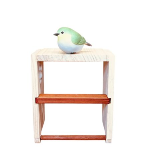 W438　綠繡眼專用木屋｜創新設計提供清潔便利與舒適空間 綠繡眼鳥居
木屋鳥巢
紅花梨木站棍
鳥類隱蔽巢穴
橡木屋頂鳥居
專為鳥類設計的木屋
鳥寶舒適空間
清潔便利的鳥居選擇
綠繡眼專用鳥屋
創新設計鳥類用品