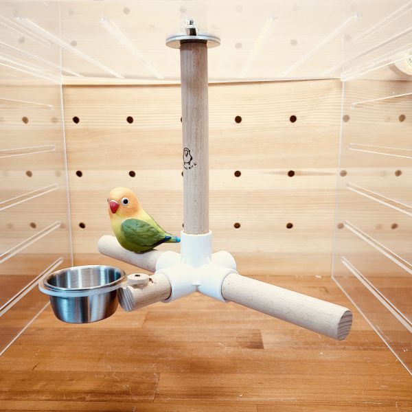 W394 鸚鵡空中食盒站棍｜優質櫸木直徑20mm 鳥類食物架：吸引尋找鳥類食物配件的人群。
中罝食物架：突顯產品的名稱和特點。
節省空間食物架：強調產品能夠善用空間的特點。
易清洗鳥食架：針對關注清潔和衛生的鳥類飼主。
不銹鋼活動食杯：突出產品配備的不銹鋼活動食杯的特點。
多功能鳥類架：強調產品具有多種功能的食物架。
寵物鳥休息場所：針對尋找提供舒適休息場所的寵物鳥飼主。
食物碎屑控制：強調產品能夠減少食物碎屑噴濺的特點。
鳥籠配
