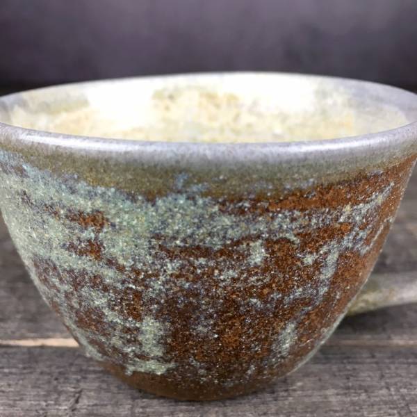 苔。手工咖啡杯 陶創作者,台灣陶器,線上陶器市集,曙器生活器皿,手工食器,手作溫度獨一無二,侘寂美感,慢生活,handbuiltpottery,handbuiltceramics