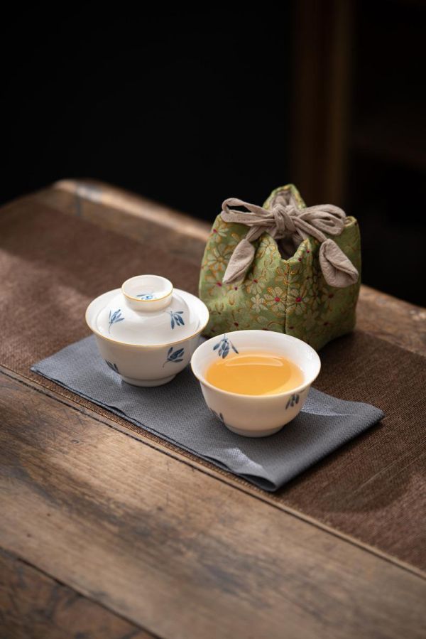 一人飲便攜旅行快客套組｜手繪秋蘭 盖碗纯手绘蝴蝶兰花陶瓷功夫茶具套装快客杯便携户外一人饮泡茶杯