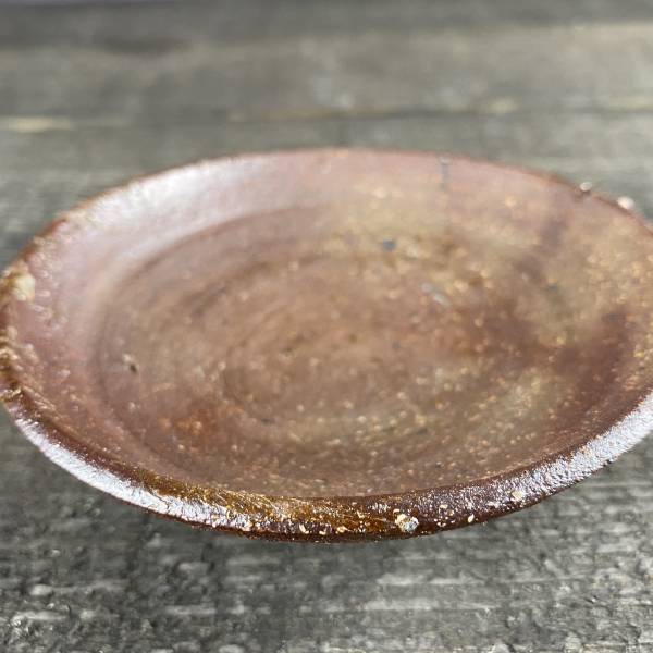 粗陶燻燒點心碟01 陶創作者,台灣陶器,線上陶器市集,曙器生活器皿,手工食器,手作溫度獨一無二,侘寂美感,慢生活,handbuiltpottery,handbuiltceramics