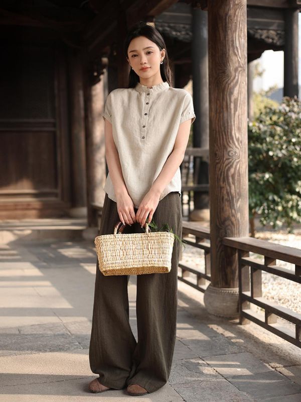 亞麻短袖寬鬆立領復古上衣｜兩色 鹿与安笛女装新款汉麻短袖上衣女夏新中式复古国风设计感收腰t恤