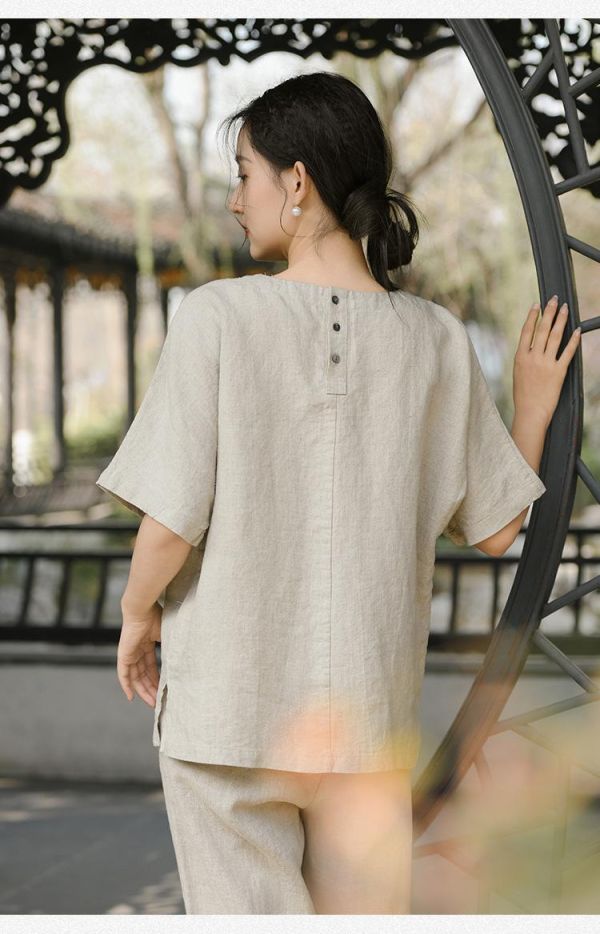 夏季漢麻寬鬆復古圓領短袖T恤 鹿与安笛夏季新款汉麻短袖t恤女宽松复古圆领高级感老钱风上衣
