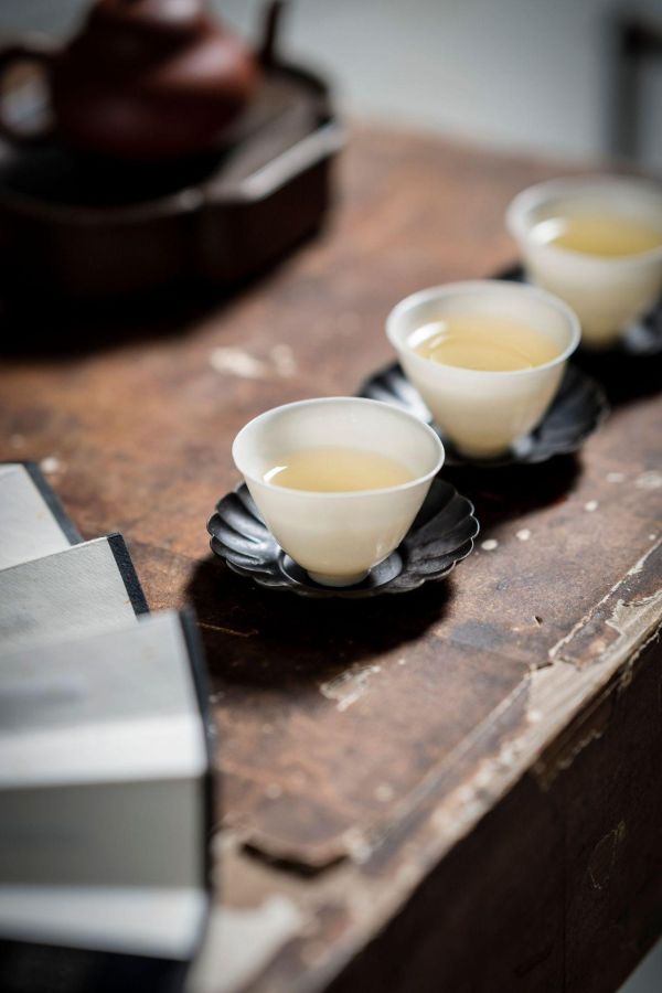 復古黃銅作舊花瓣鎏銀茶托 映月轩 黄铜做旧花瓣鎏银茶托茶盏复古杯托 功夫茶具茶道配件批发
