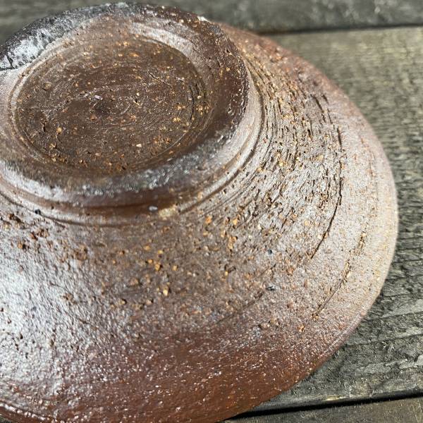 粗陶燻燒點心碟01 陶創作者,台灣陶器,線上陶器市集,曙器生活器皿,手工食器,手作溫度獨一無二,侘寂美感,慢生活,handbuiltpottery,handbuiltceramics