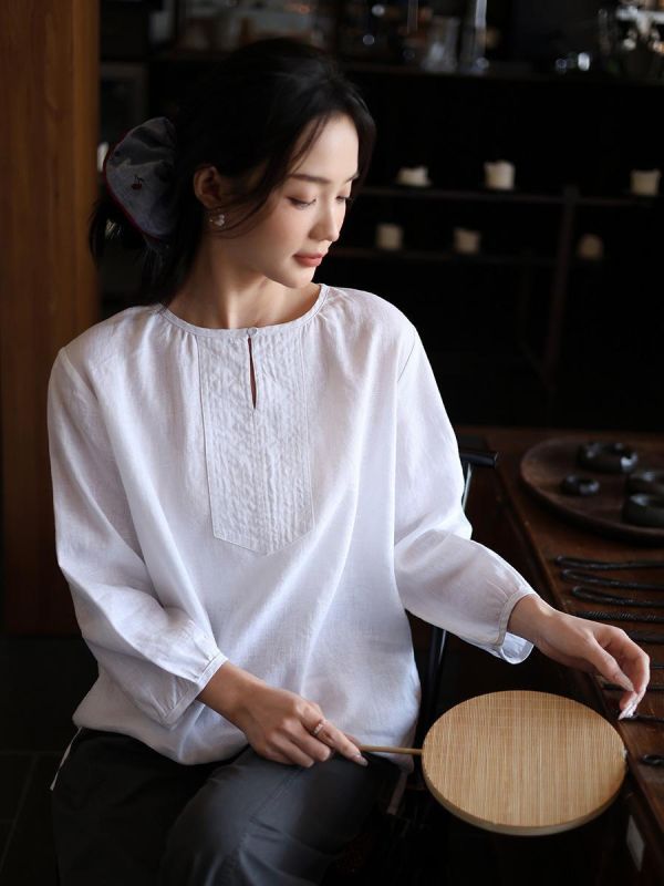 春夏圓領七分袖亞麻寬鬆透氣襯衫｜兩色 鹿与安笛夏季新款圆领七分袖亚麻上衣宽松设计感纯色透气文艺衬衫