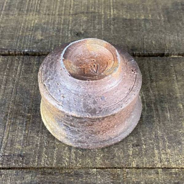 柴燒品茗酒杯01｜自然落灰 #曙器生活陶器皿 #線上陶器市集 #手工食器 #陶瓷 #雜貨 #手作 #侘寂美學 #以自然為導師探索靈感來源 #臺灣陶器