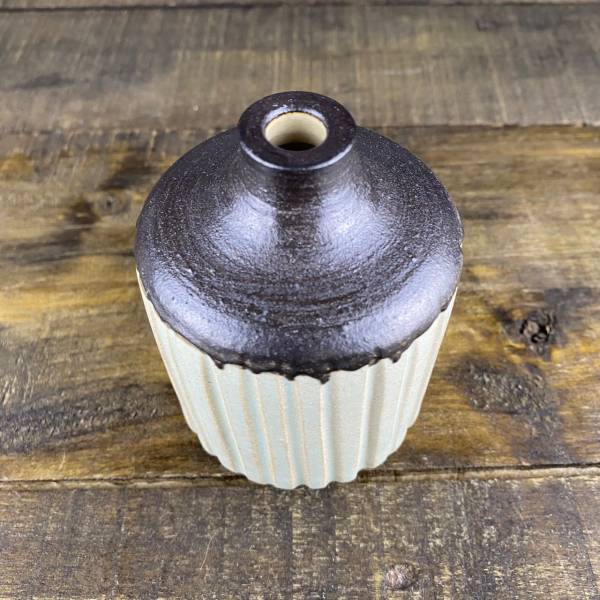墨白系列手工小品花器02 陶創作者,台灣陶器,線上陶器市集,曙器生活器皿,手工食器,手作溫度,侘寂美感,慢生活,handbuiltpottery,handbuiltceramics