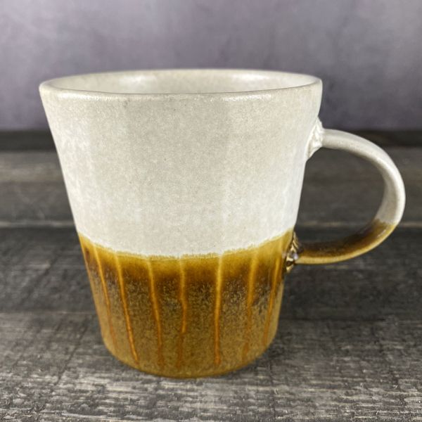 手工刻紋馬克杯｜日落 陶創作者,台灣陶器,線上陶器市集,曙器生活器皿,手工食器,手作溫度獨一無二,侘寂美感,慢生活,handbuiltpottery,handbuiltceramics