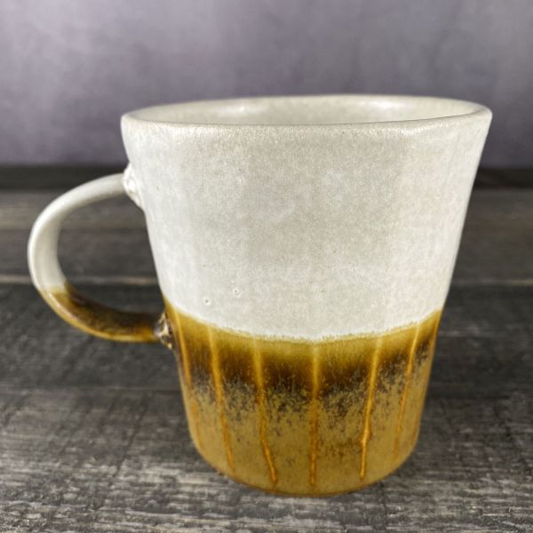手工刻紋馬克杯｜日落 陶創作者,台灣陶器,線上陶器市集,曙器生活器皿,手工食器,手作溫度獨一無二,侘寂美感,慢生活,handbuiltpottery,handbuiltceramics