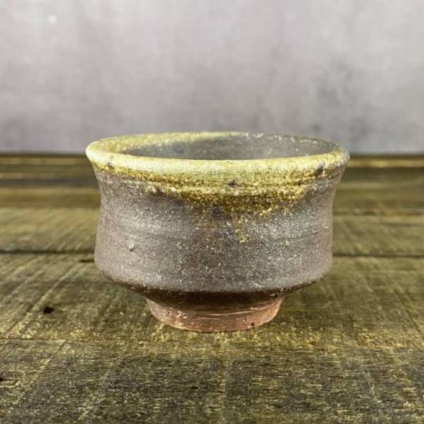柴燒品茗酒杯01｜自然落灰 #曙器生活陶器皿 #線上陶器市集 #手工食器 #陶瓷 #雜貨 #手作 #侘寂美學 #以自然為導師探索靈感來源 #臺灣陶器
