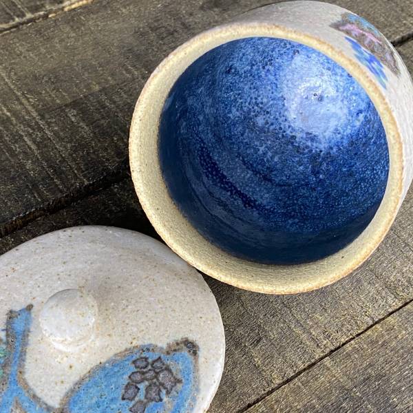 奇幻之旅彩繪茶杯陶罐 #曙器生活陶器皿 #線上陶器市集 #手工食器 #陶瓷 #雜貨 #手作 #侘寂美學 #以自然為導師探索靈感來源 #臺灣陶器