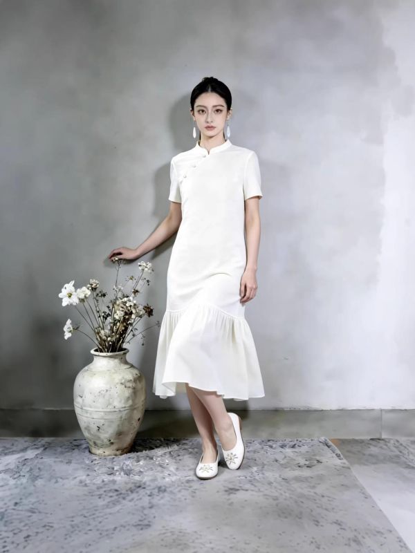 春夏温柔奶油色改良旗袍顯瘦連衣裙 9260春夏季新款温柔奶油色改良旗袍轻奢洋气通勤遮肉显瘦连衣裙