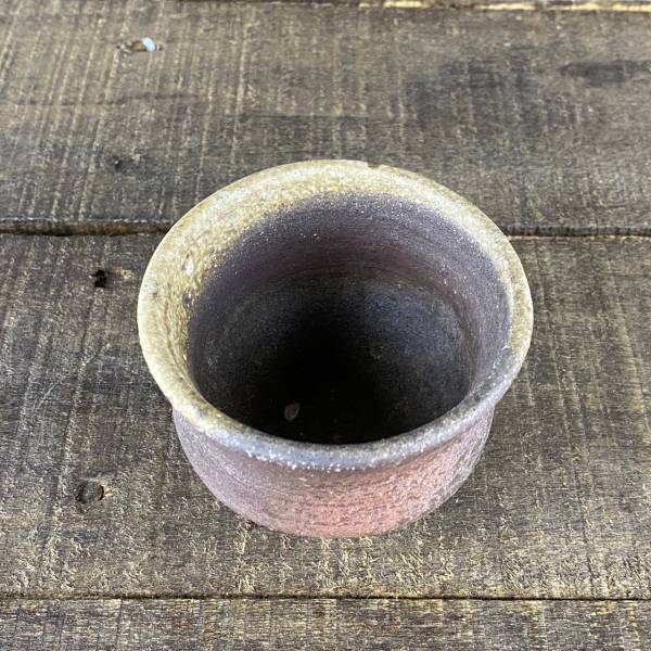 柴燒品茗酒杯01｜自然落灰 #曙器生活陶器皿 #線上陶器市集 #手工食器 #陶瓷 #雜貨 #手作 #侘寂美學 #以自然為導師探索靈感來源 #臺灣陶器