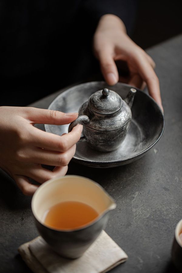 復古侘寂黑粉引蓄水壺承 梵汝日式纯手工陶艺壶承诧寂风复古粗陶干泡盘拙朴小茶台茶盘壶托