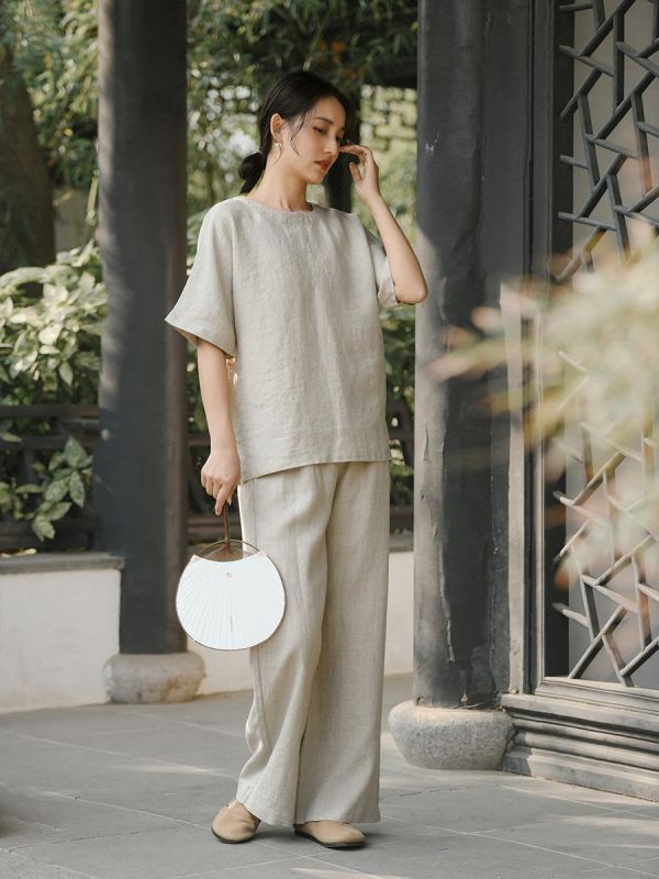 夏季漢麻寬鬆復古圓領短袖T恤 鹿与安笛夏季新款汉麻短袖t恤女宽松复古圆领高级感老钱风上衣