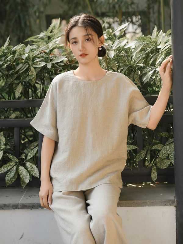 夏季漢麻寬鬆復古圓領短袖T恤 鹿与安笛夏季新款汉麻短袖t恤女宽松复古圆领高级感老钱风上衣