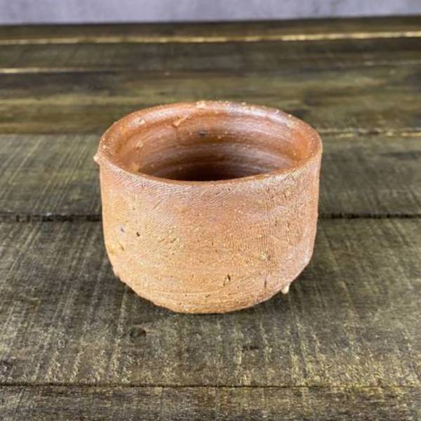 燻燒｜品茗杯酒杯02 #曙器生活陶器皿 #線上陶器市集 #手工食器 #陶瓷 #雜貨 #手作 #侘寂美學 #以自然為導師探索靈感來源 #臺灣陶器