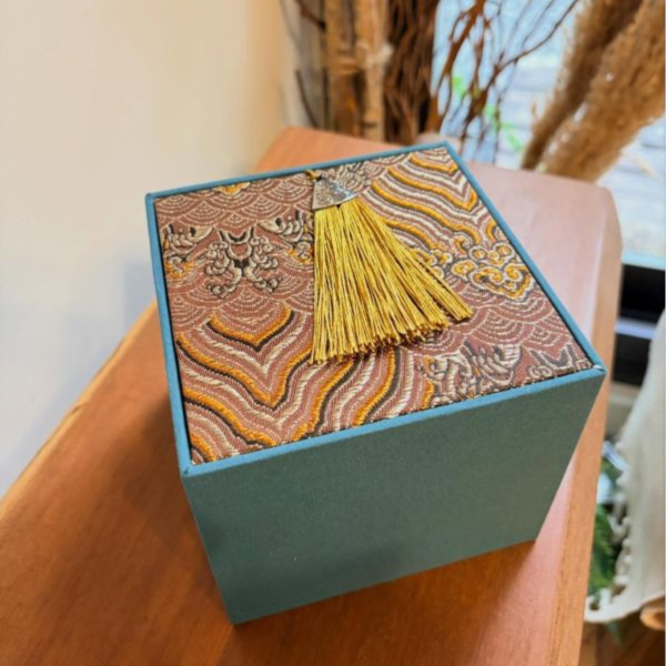 德化璞玉素燒冰種玉瓷｜龍蛋壺 龍蛋壺,冰種玉瓷,薄胎茶具蓋碗,高品質茶具,瓷質細膩,光照透亮,溫潤如玉,茶具清潔