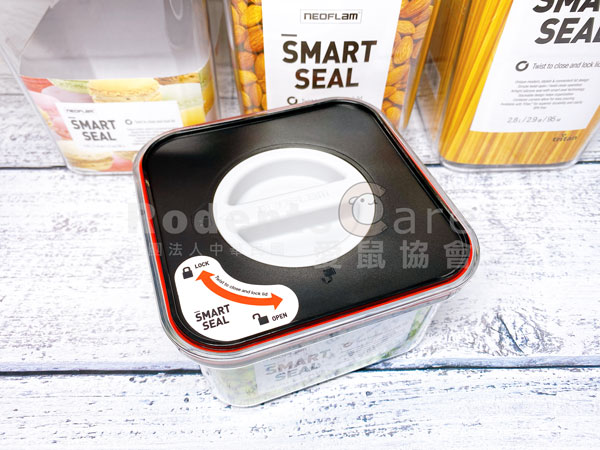 NEOFLAM smart seal 聰明封儲物罐 TRITAN 密封罐 白蓋 黑蓋 NEOFLAM smart seal 聰明封儲物罐 TRITAN 密封罐