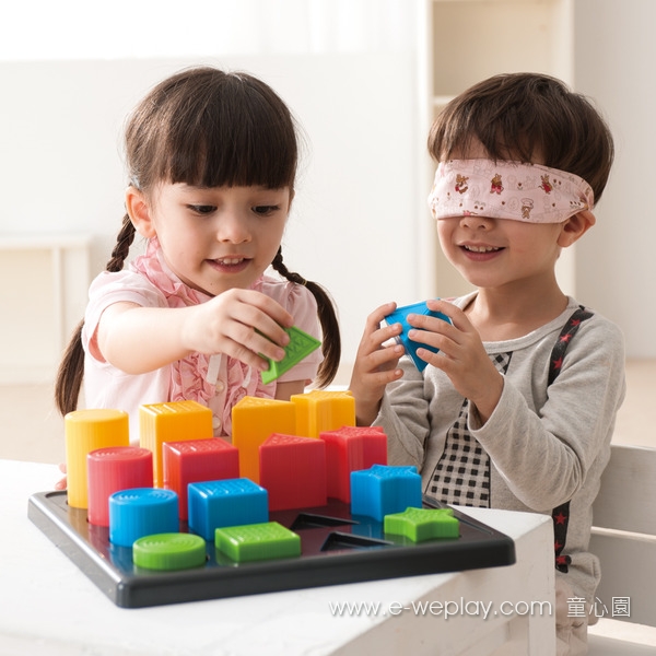 Weplay 形色邏輯積木 Weplay,形色邏輯積木,精細動作,手眼協調,兒童教具,教具,幼兒園教具,教具廠商,高雄教具