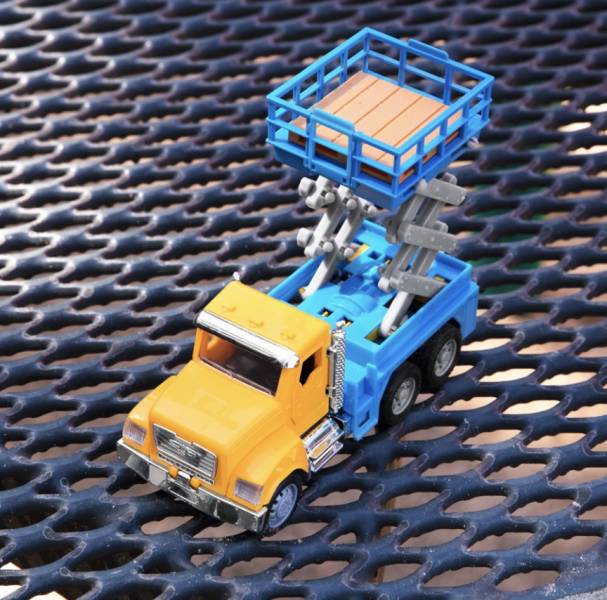 小型升降機_Driven系列 升降車,車輛玩具,小肌肉發展,美國B.TOYS