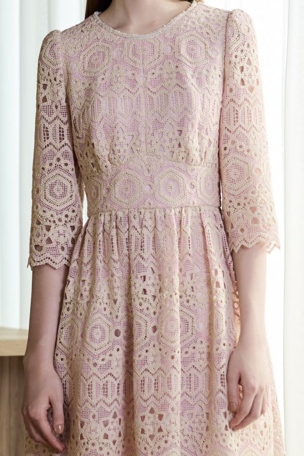 簍空蕾絲剪接洋裝 