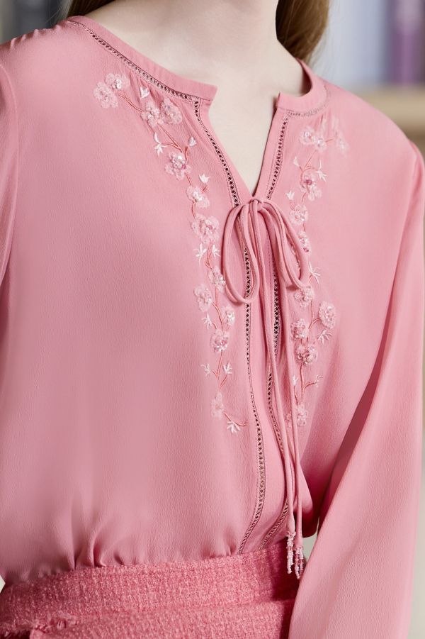 立體繡花綁帶罩衫 