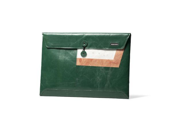 F421 SLEEVE FOR LAPTOP 15/16 