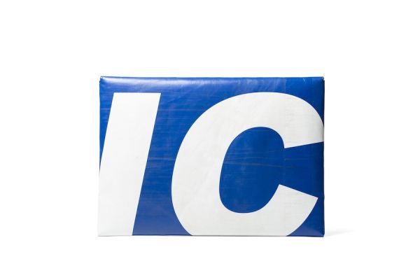 F421 SLEEVE FOR LAPTOP 15/16 