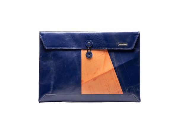 F421 SLEEVE FOR LAPTOP 15/16 