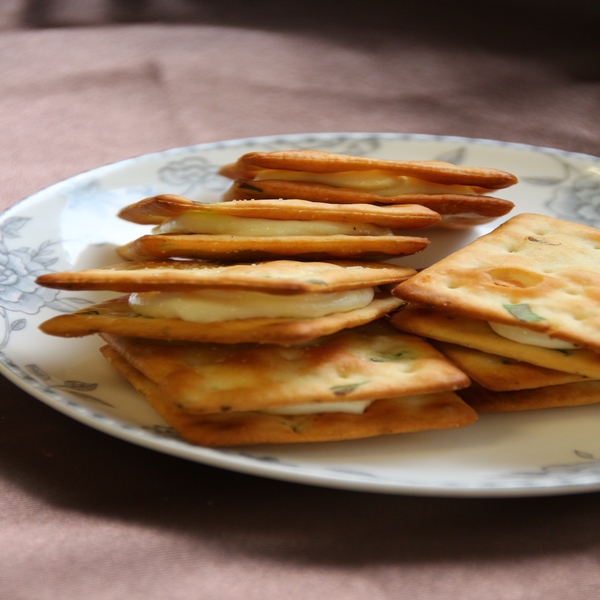 湖畔-經典(原味/抹茶)牛軋餅禮盒(20入) 團購美食,伴手禮,餅乾組合,湖畔咖啡屋庇護工場,牛軋餅禮盒