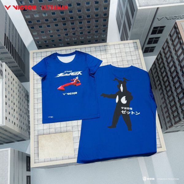 VICTOR x 超人力霸王 ULTRAMAN T-502UTM T-502JRUTM 聯名針織T恤 針織童T恤 VICTOR,超人力霸王,ULTRAMAN,T-502JRUTM,T-502UTM,聯名,針織T恤,針織童T恤