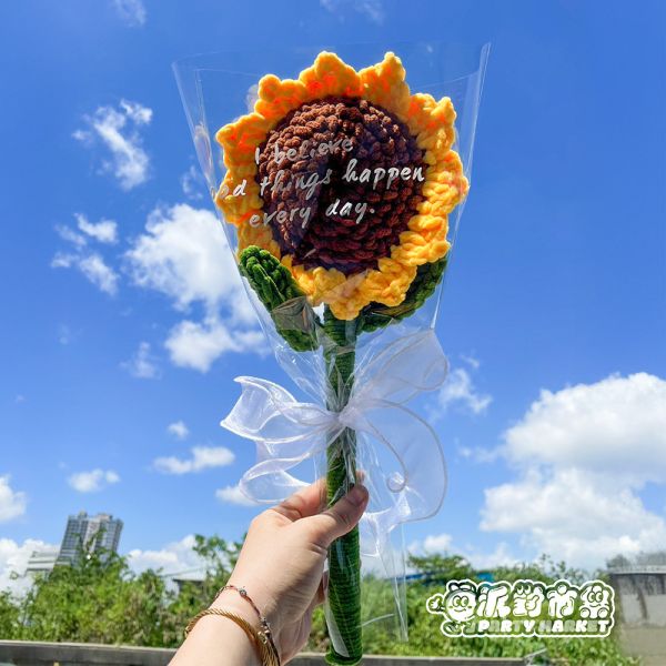 巨大編織花束 編織花束,毛線花朵,畢業花束,編織花,毛線花,針織花,鉤針花,畢業禮物,交換禮物,教師節,畢業生