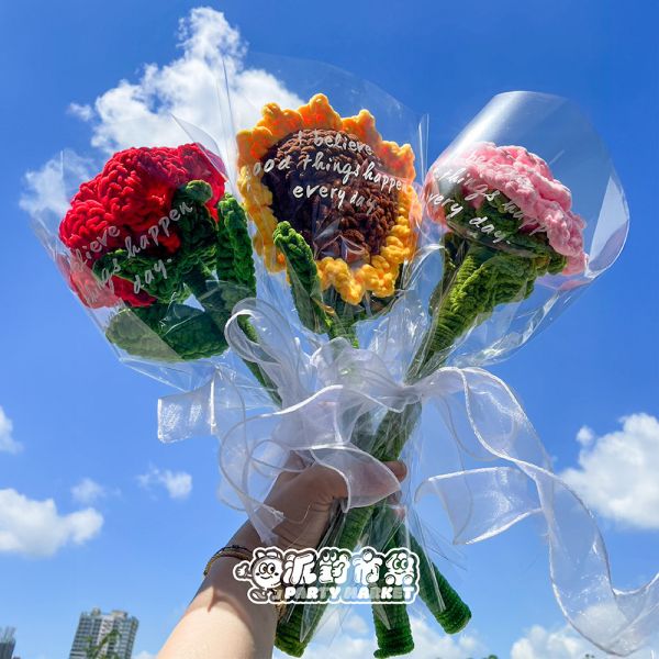 巨大編織花束 編織花束,毛線花朵,畢業花束,編織花,毛線花,針織花,鉤針花,畢業禮物,交換禮物,教師節,畢業生