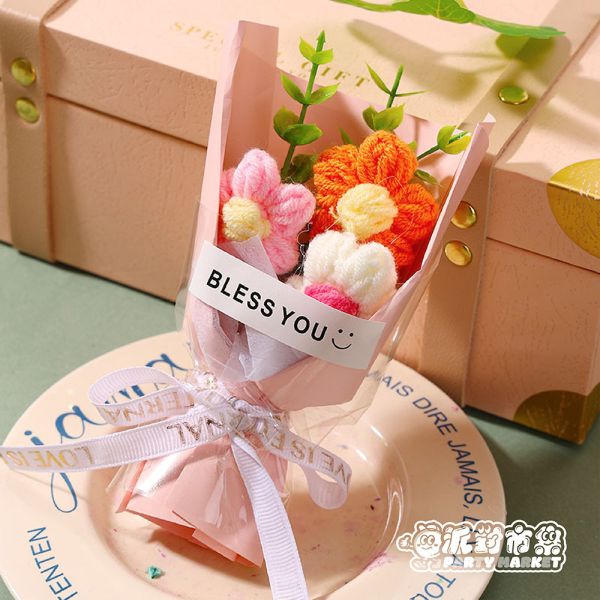 編織泡芙小花束 編織花束,毛線花朵,畢業花束,編織花,毛線花,針織花,鉤針花,聖誕節,情人節