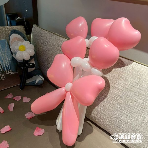 愛心花氣球花束 韓式氣球花束,氣球花束台北,愛心氣球花束,父親節氣球花束,告白花束,生日花束台北,生日花束推薦,生日氣球哪裡買,生日道具哪裡買