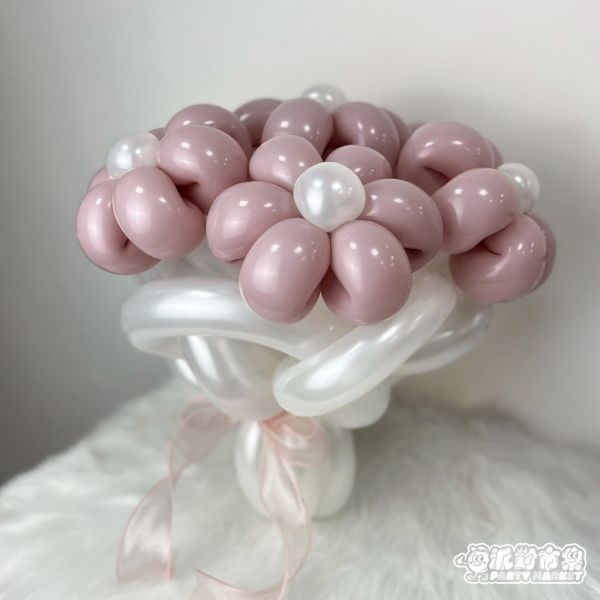 氣質粉白氣球捧花 韓式氣球花束,氣球花束台北,愛心氣球花束,畢業氣球花束,告白花束,生日花束台北,生日花束推薦,生日氣球哪裡買,生日道具哪裡買