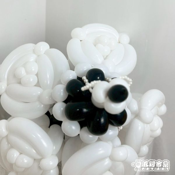 高級黑白生日蛋糕韓式氣球花束組 韓式氣球花束,氣球花束台北,愛心氣球花束,父親節氣球花束,告白花束,生日花束台北,生日花束推薦,生日氣球哪裡買,生日道具哪裡買
