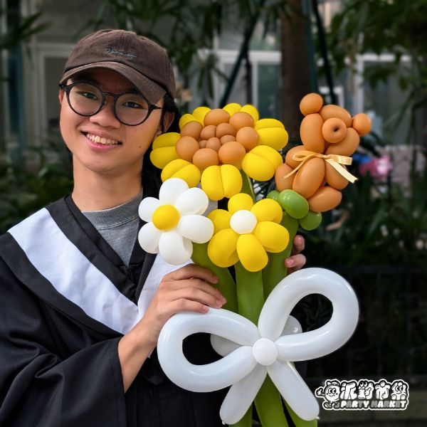 【畢業季】小熊祝福花束 氣球花束,韓式氣球,畢業氣球,畢業花束,氣球蛋糕帽,氣球花束台北,畢業花束台北,畢業氣球台北,畢業氣球花束