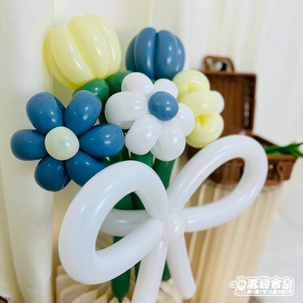 奶油藍黃花束 韓式氣球花束,氣球花束台北,愛心氣球花束,父親節氣球花束,告白花束,生日花束台北,生日花束推薦,生日氣球哪裡買,生日道具哪裡買