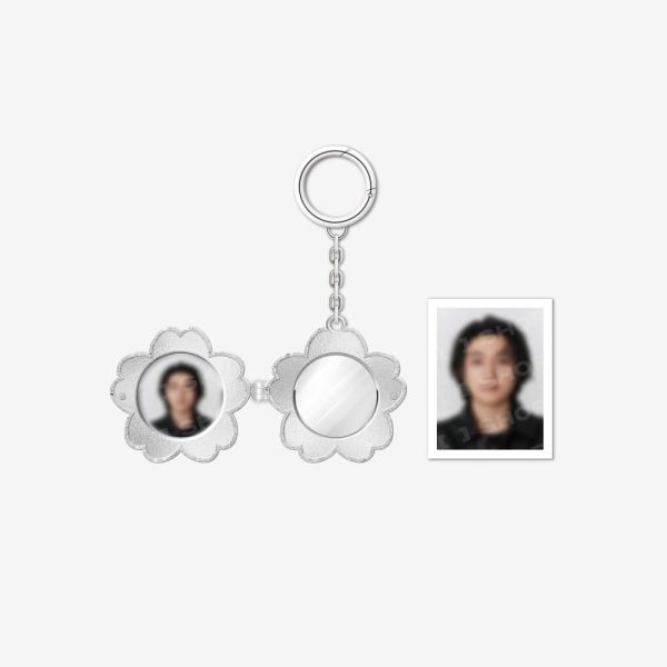 DAY6 LOCKET PENDANT ₩22000 [ FOREVER YOUNG - FINALE in SEOUL ] 演唱會週邊 預購～5/21 DAY6,LOCKET PENDANT,FOREVER YOUNG - FINALE in SEOUL,演唱會週邊