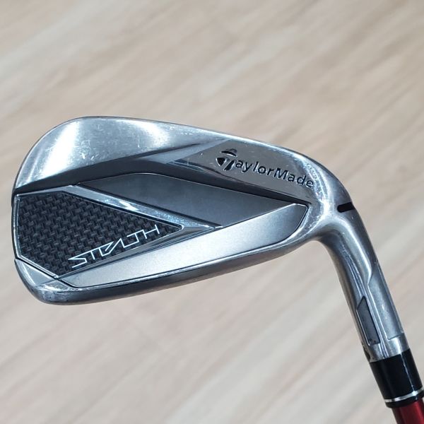 二手品 女生 女用TaylorMade STEALTH 28° 7號鐵桿 搭配TENSEI ʀᴇᴅ ᴛᴍ𝟦𝟢 61 A桿身 