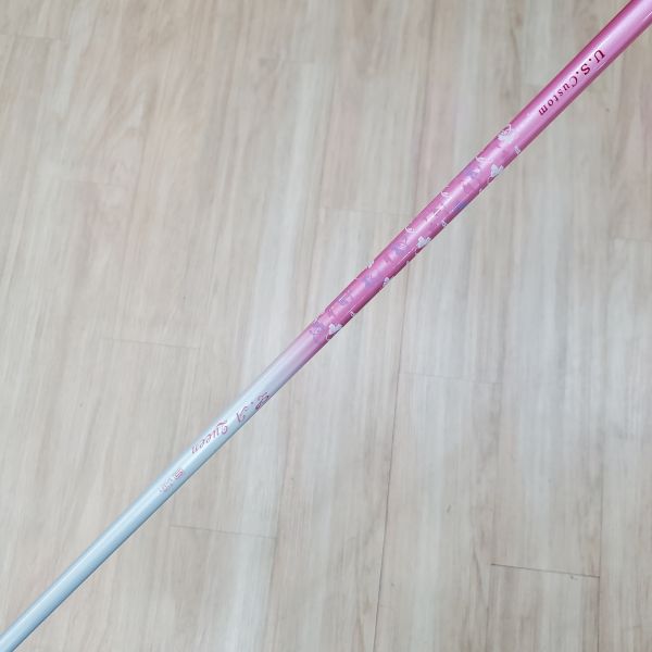 二手美品 女生 女用U.s.Custom ǫuᴇᴇn ɪɪ 7號鐵桿 搭配𝓛.𝓐.𝓛𝓾𝓮𝓮𝓷 ≒A桿身 