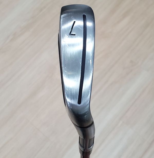 二手美品 女生 女用TaylorMade STEALTH 28° 7號鐵桿 搭配原廠TENSEI ʀᴇᴅ TM40 61 A桿身 