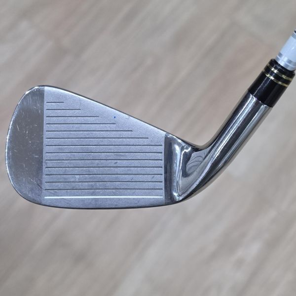 二手美品TaylorMade R11 32° 7號鐵桿 搭配Motoʀe 𝟧𝟧 R(美)≒S(日)桿身 