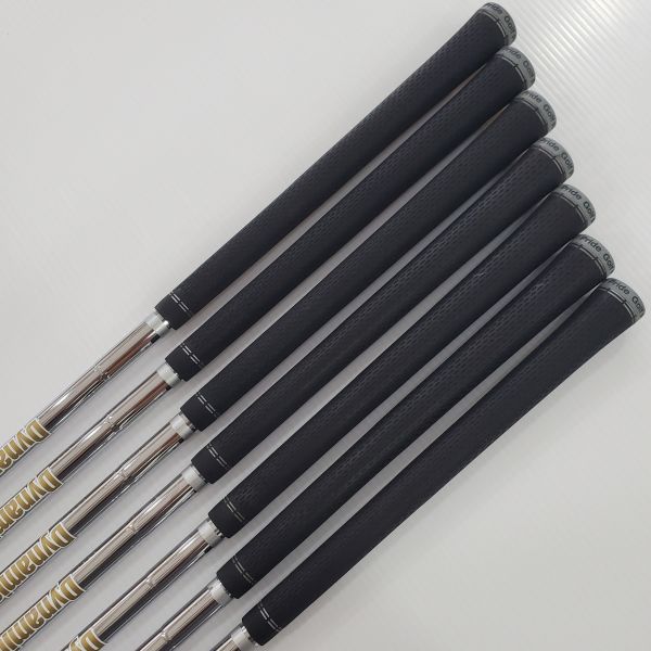 二手超美品Callaway ROGUE ST ᴘʀᴏ 4-P(共7支)鐵桿組 搭配Dynamic Gold 105 ꜱ𝟤𝟢𝟢 103 S桿身 
