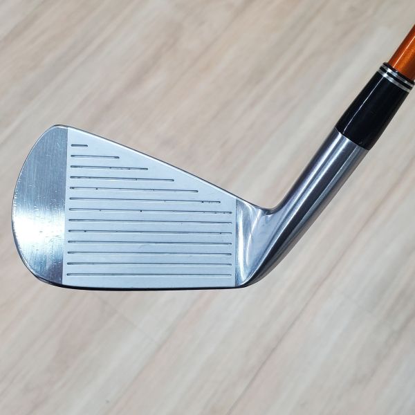 二手美品TOURSTAGE X-BLADE 𝟩𝟢𝟧  ᴛʏᴘᴇ M 32° 7號鐵桿 搭配特注Tour AD ᴏʀᴀɴɢᴇ AD-95 98 S桿身 