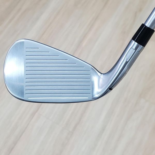 二手近新品 女生 女用TaylorMade(24) Qi 28° 7號鐵桿 搭配ELDIO ᴛᴍ 𝟦𝟢ʟ 57 L桿身 